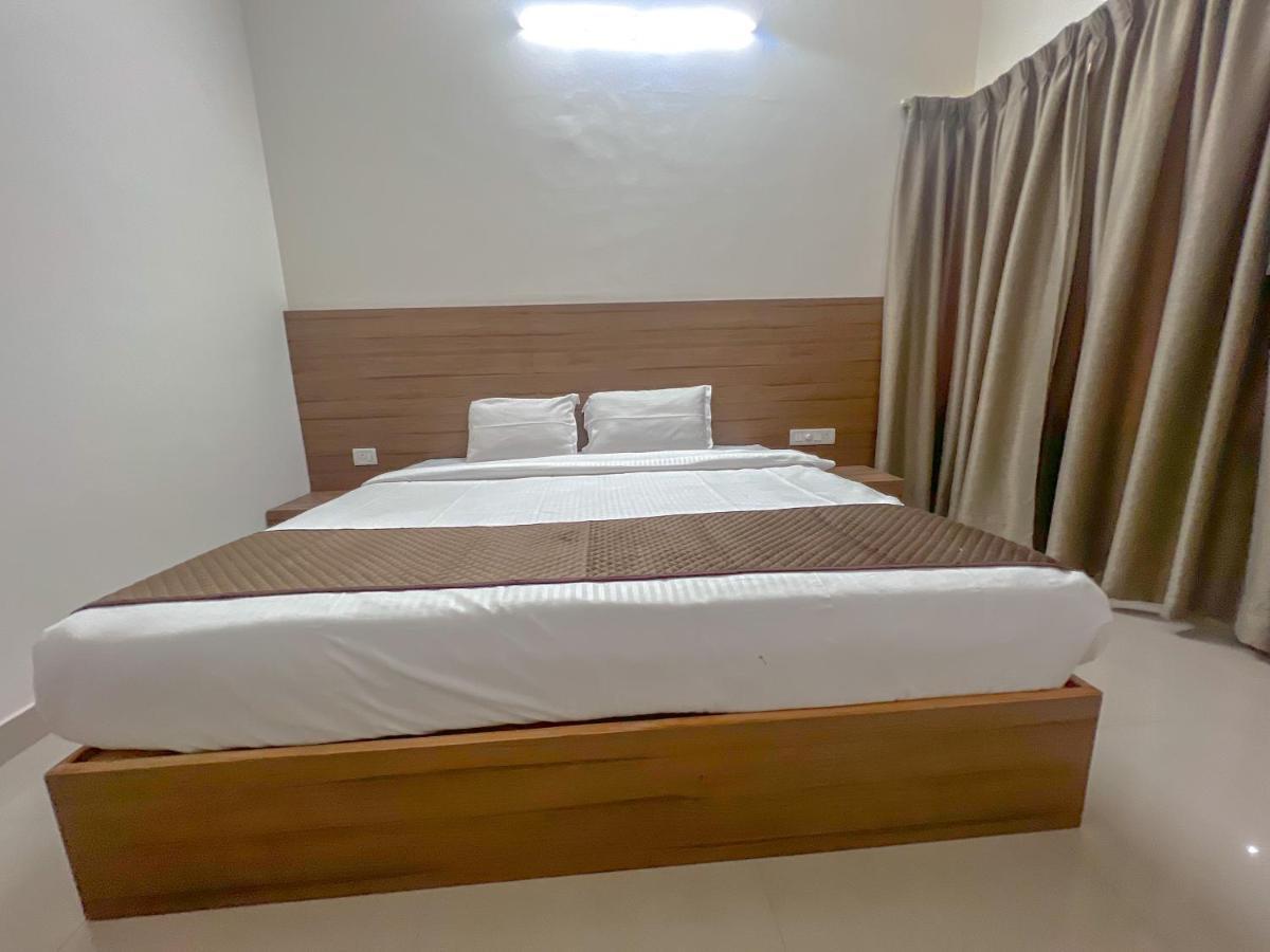 Hotel Elite By Agira Hotels-Free Airport Pickup Or Drop Yelahanka Екстер'єр фото