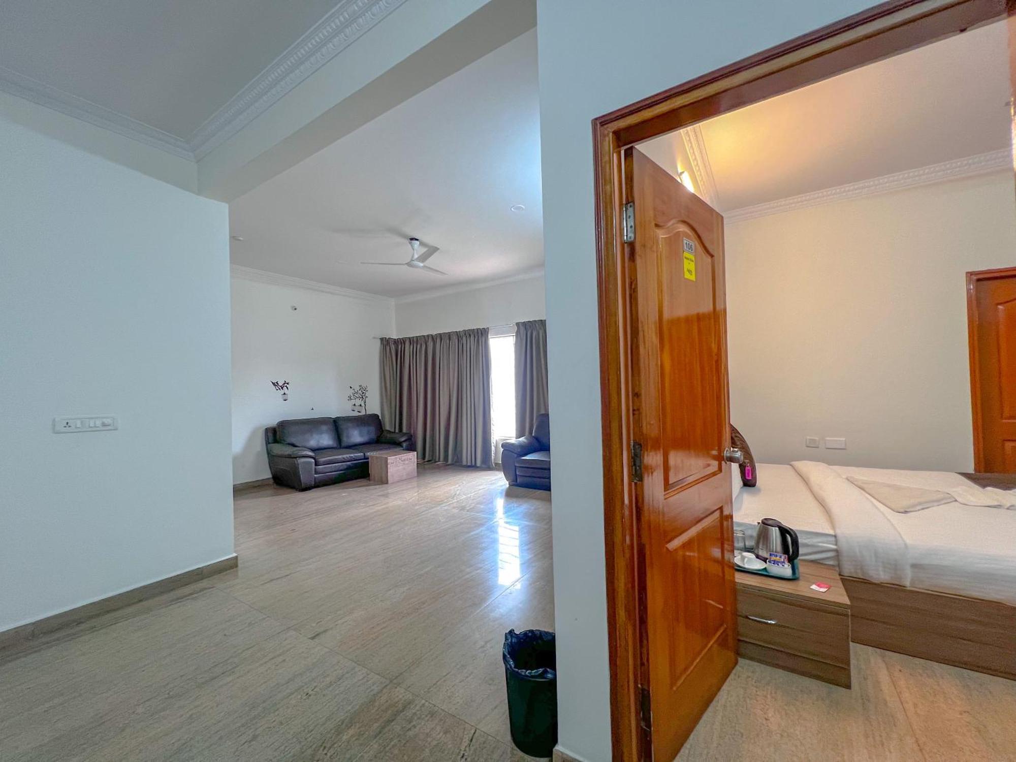 Hotel Elite By Agira Hotels-Free Airport Pickup Or Drop Yelahanka Екстер'єр фото
